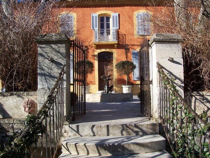 Façade aux couleurs de Provence